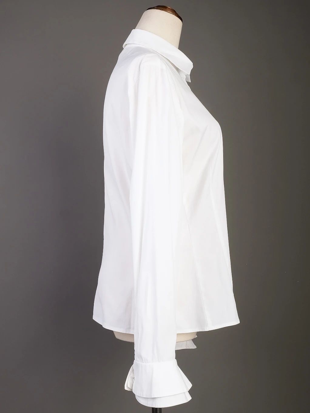 Excellent Emporio Armani White Cotton Button-Up Shirt for Women