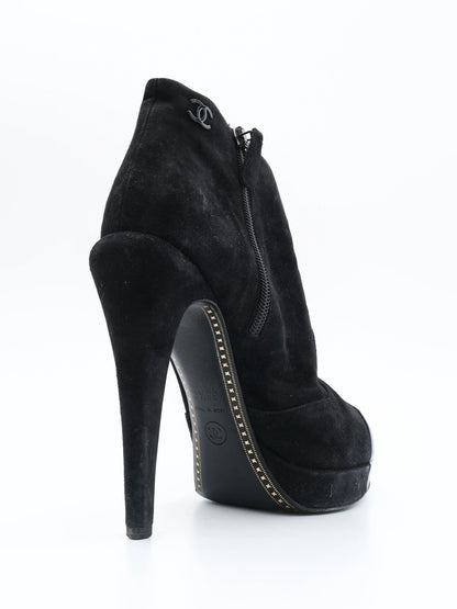 Excellent Chanel Black Leather High-Heeled Ankle Boots Size 38.5