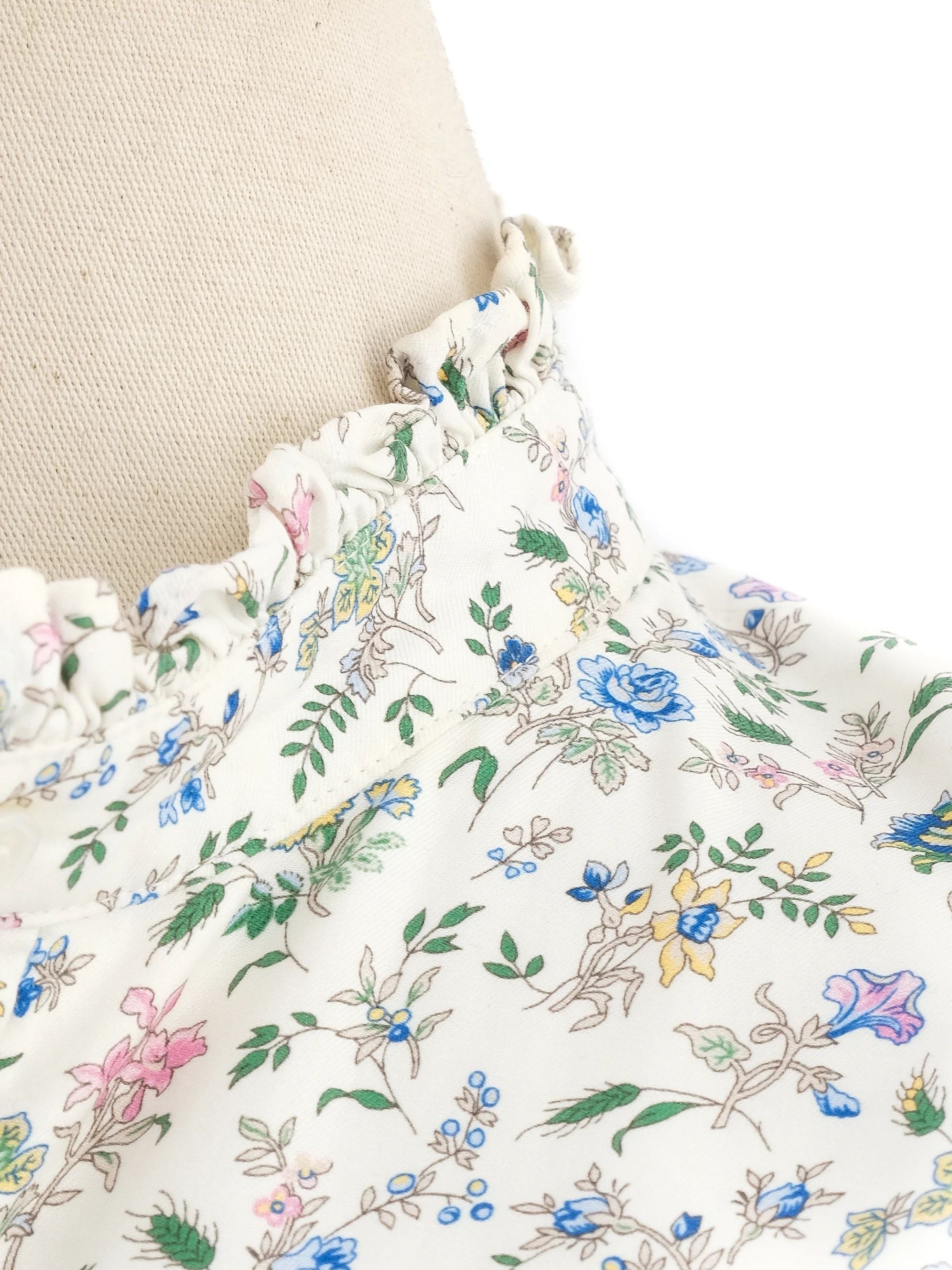 Weekend MaxMara Floral Blouse White Ruffled Collar Size M