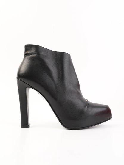 Excellent Roger Vivier Black Leather Ankle Boots Size 39