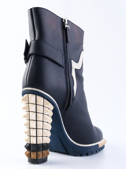 Excellent Fendi Blue Leather Ankle Boots Size 38 with Unique Design