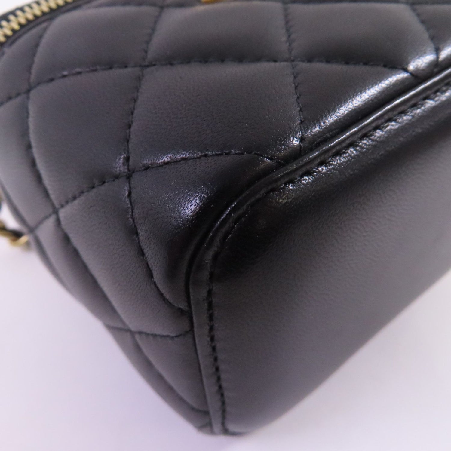 Chanel Black Sheepskin Leather Mini Vanity Case Shoulder Bag Lambskin (sheep Leather)