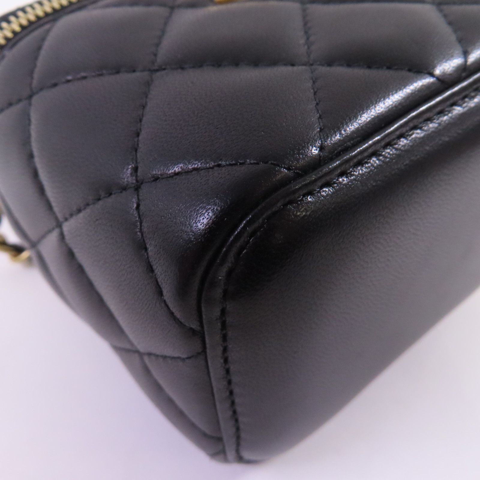 Chanel Black Sheepskin Leather Mini Vanity Case Shoulder Bag Lambskin (sheep Leather)