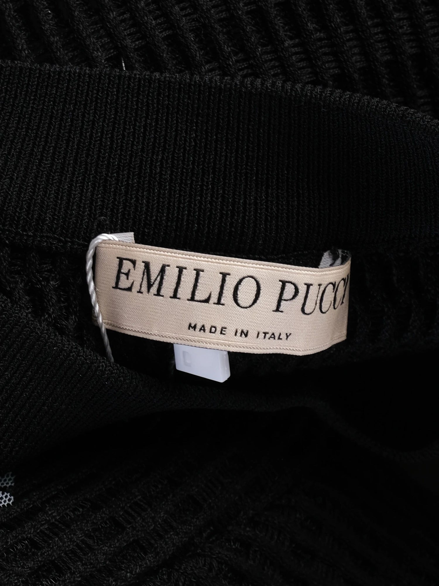 Emilio Pucci Black Short Sleeve Knit Top Size M Excellent Condition