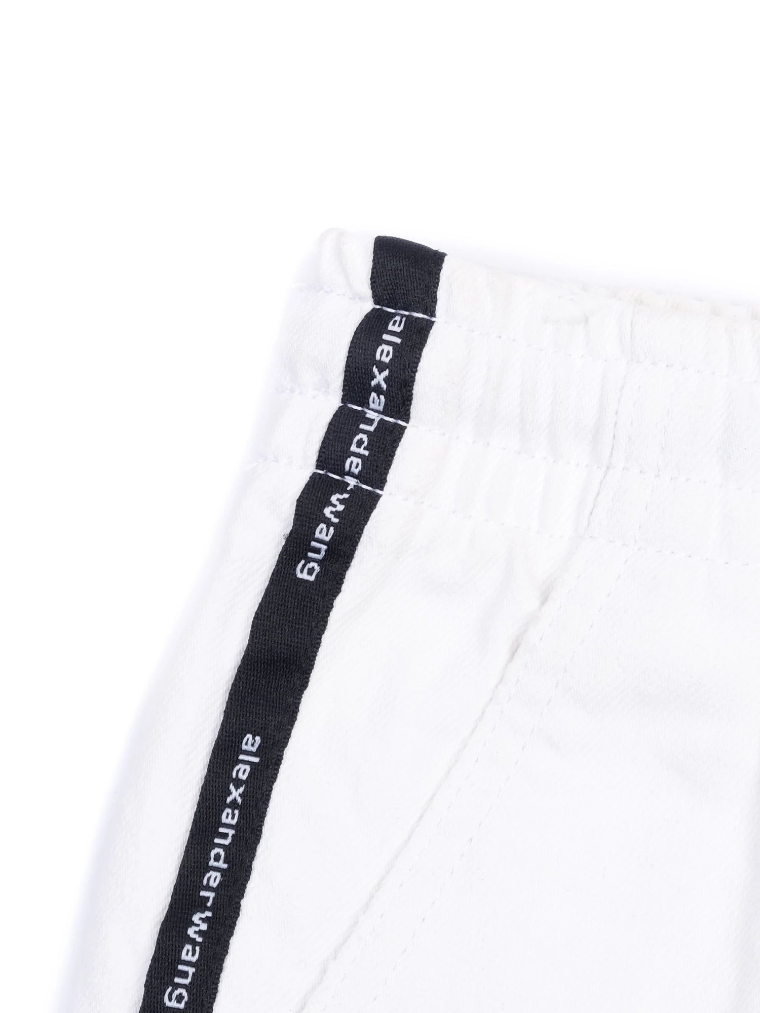 Excellent Alexander Wang White Cotton Shorts with Black Detailing