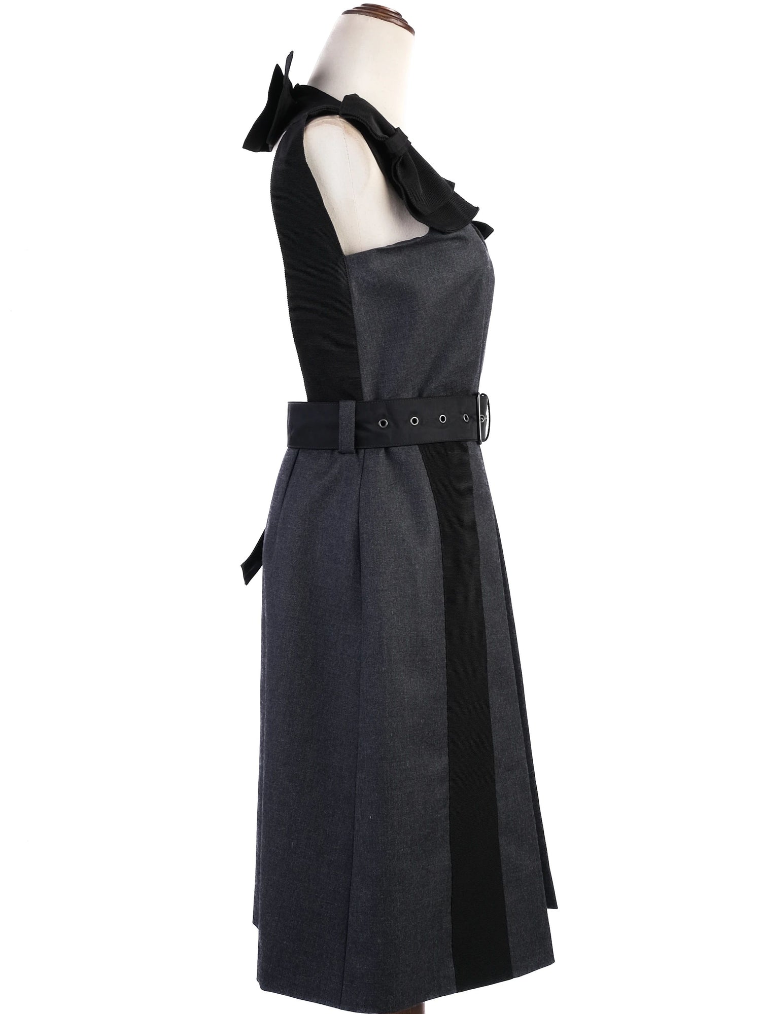 Excellent Prada Black Wool Sleeveless Dress Size S