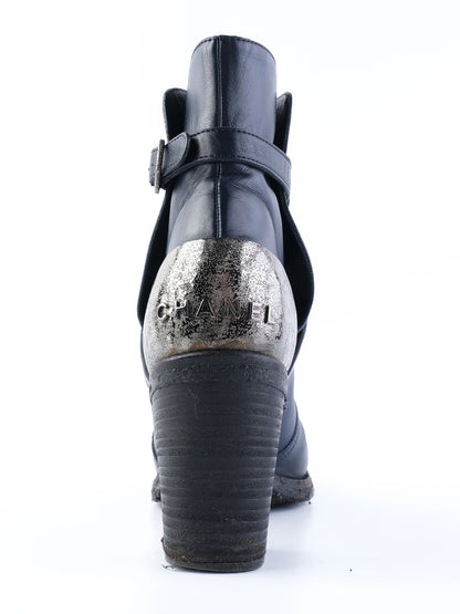 Excellent Chanel Black Leather Ankle Boots with Block Heel Size 38.5