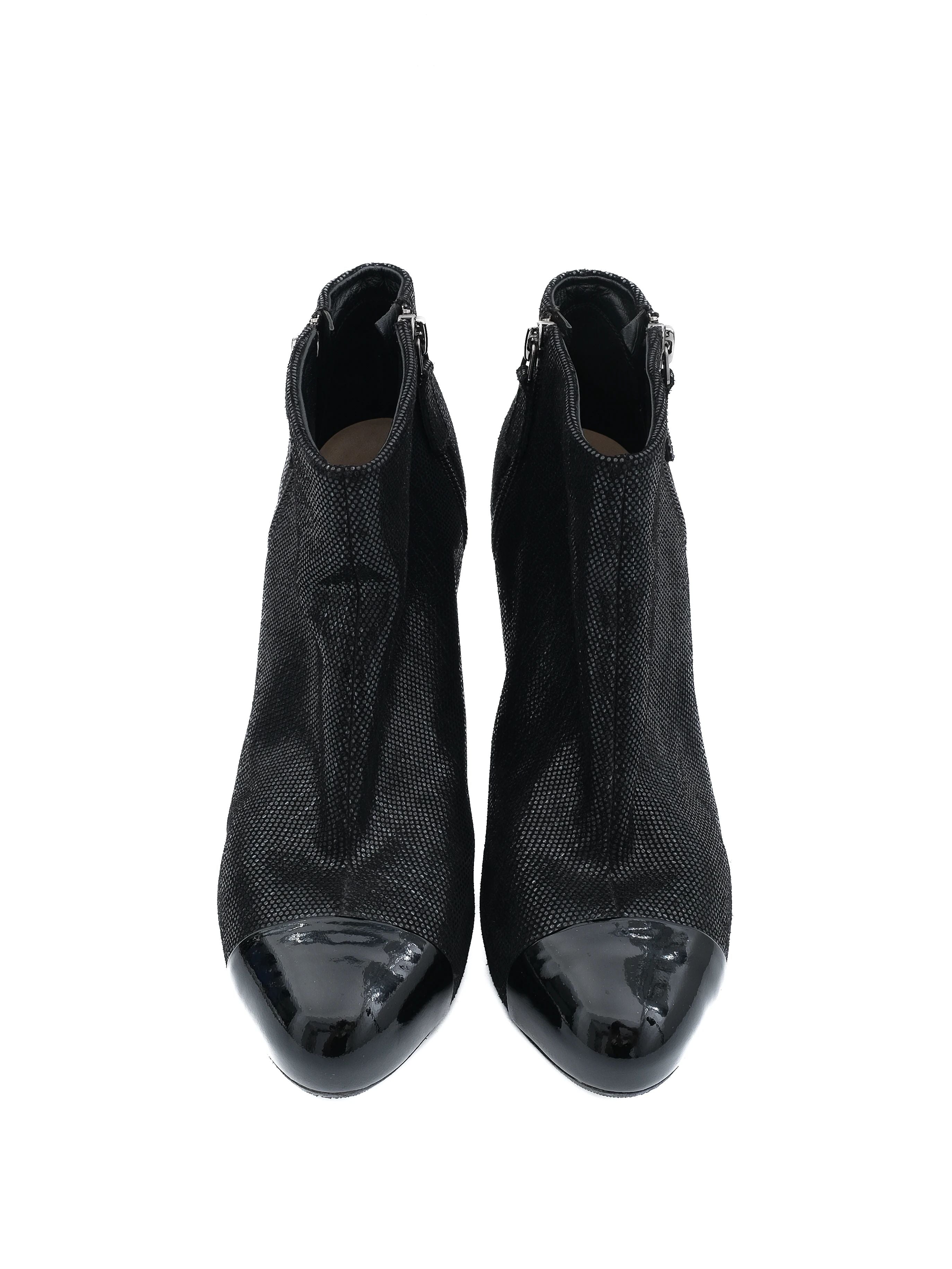 Excellent Chanel Black High-Heeled Ankle Boots Size 38.5 Textile