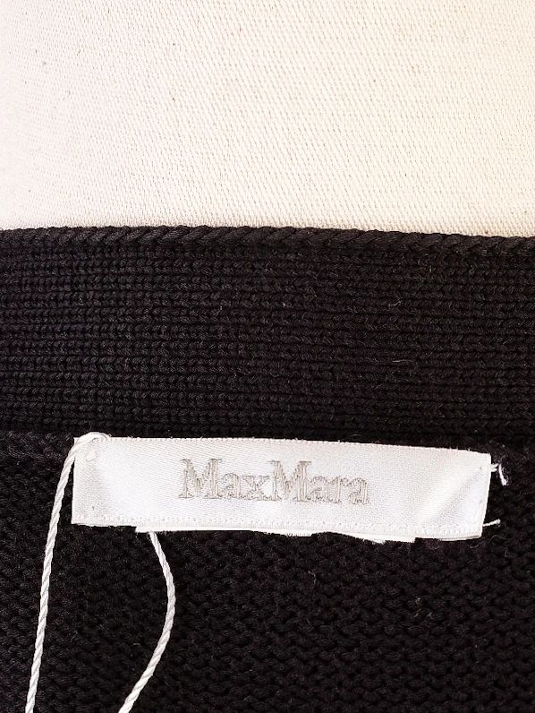 Excellent Max Mara Black Wool Cardigan Size S with Heart Pattern