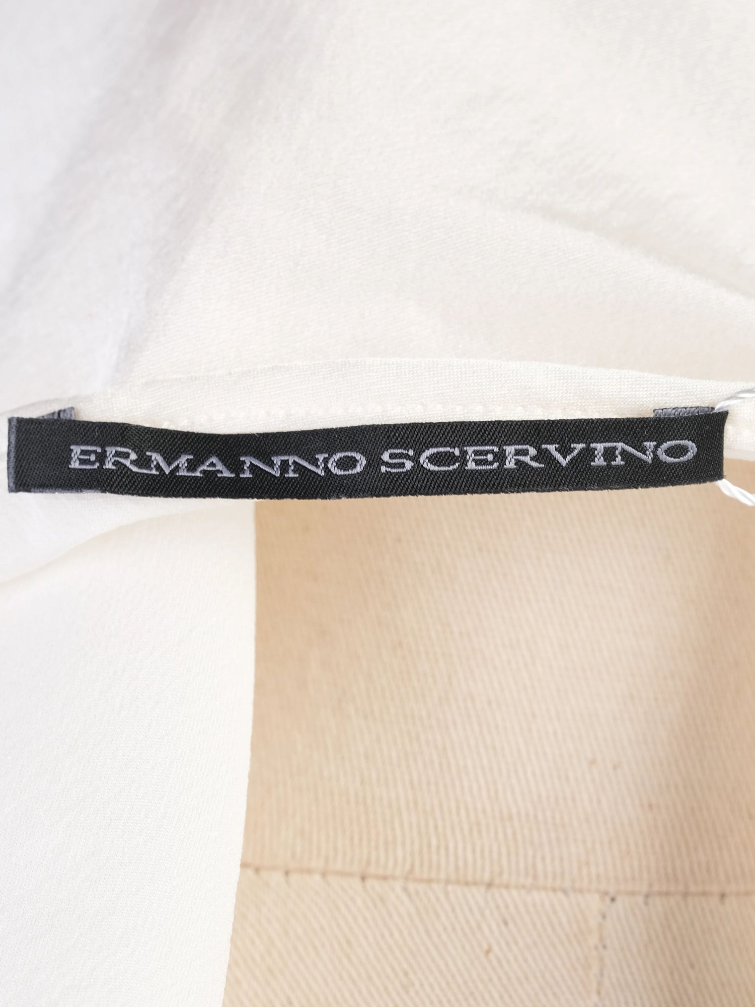 Excellent Ermanno Scervino White Silk Camisole with Lace Detail