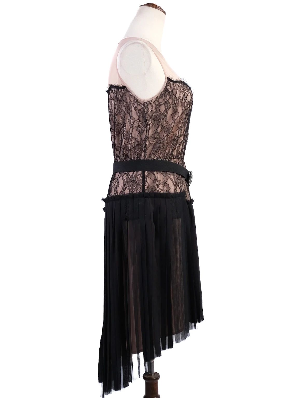 Excellent BCBGMaxazria Black Lace Dress XS with Pleated Skirt