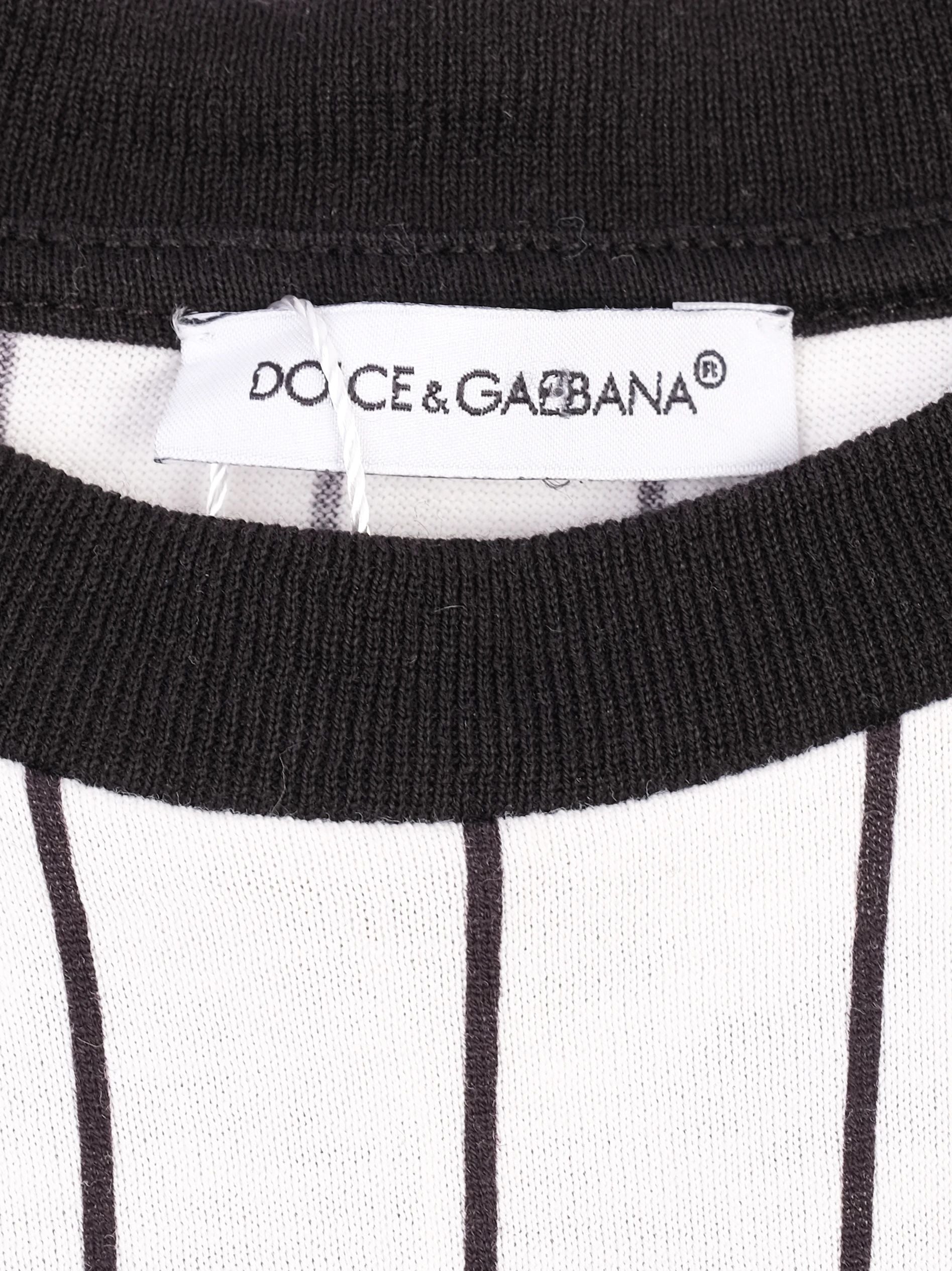 Excellent Dolce Gabbana T-shirt for Kids Size 8 Black &amp; White
