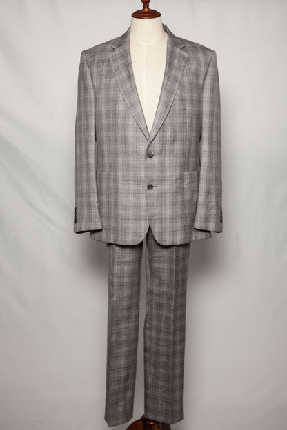 Good Gieves and Hawkes Gray Silk Plaid Suit Size S