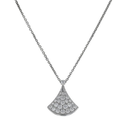 Bulgari DivasÕ Dream diamonds and gold necklace
