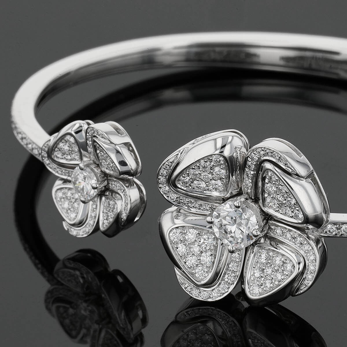 Bulgari Fiorever diamonds and gold bracelet