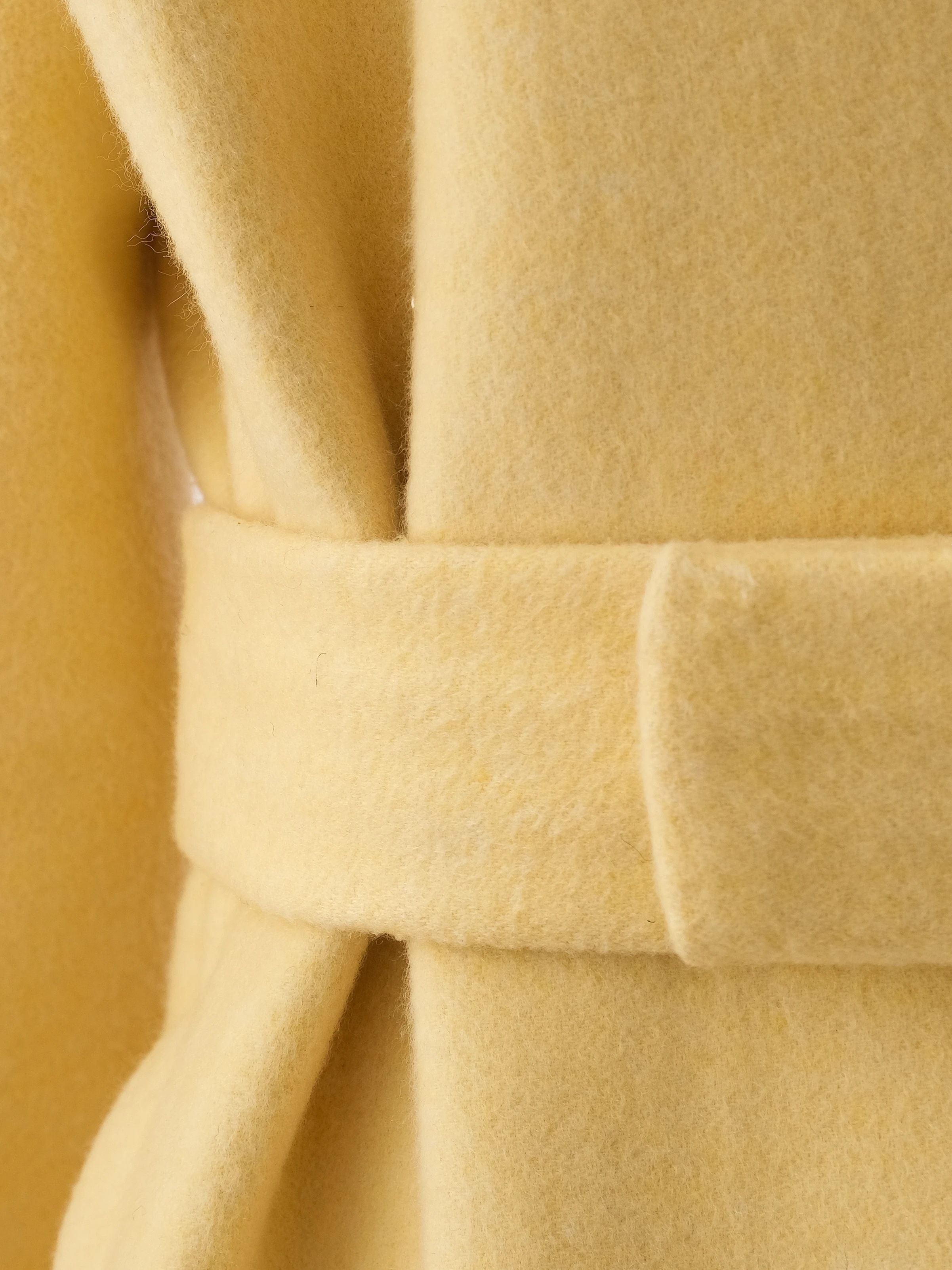 Excellent Lanvin Yellow Cashmere Long Coat with Belt Size M