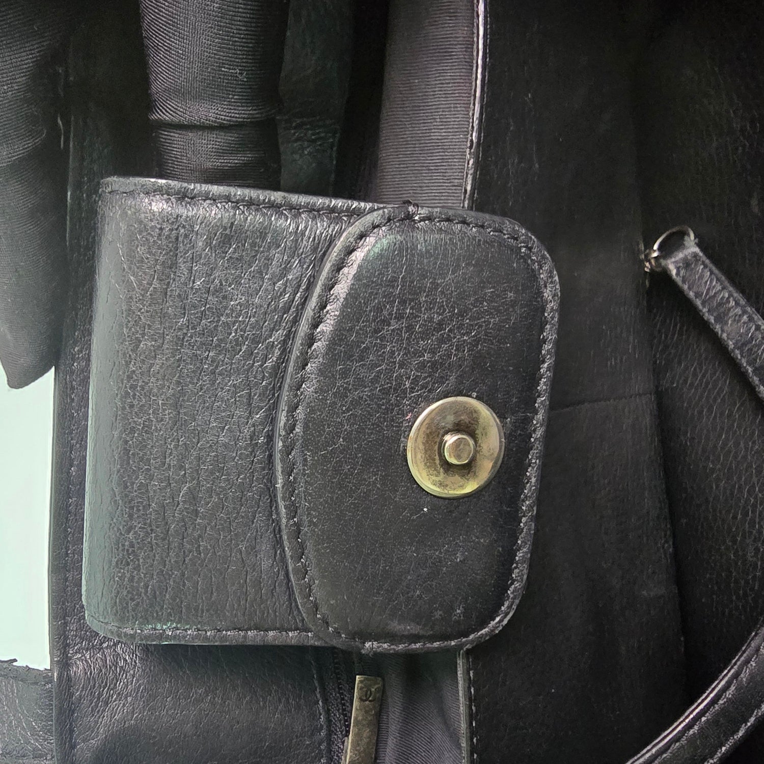 Chanel Turn-around Ligne Black Deerskin