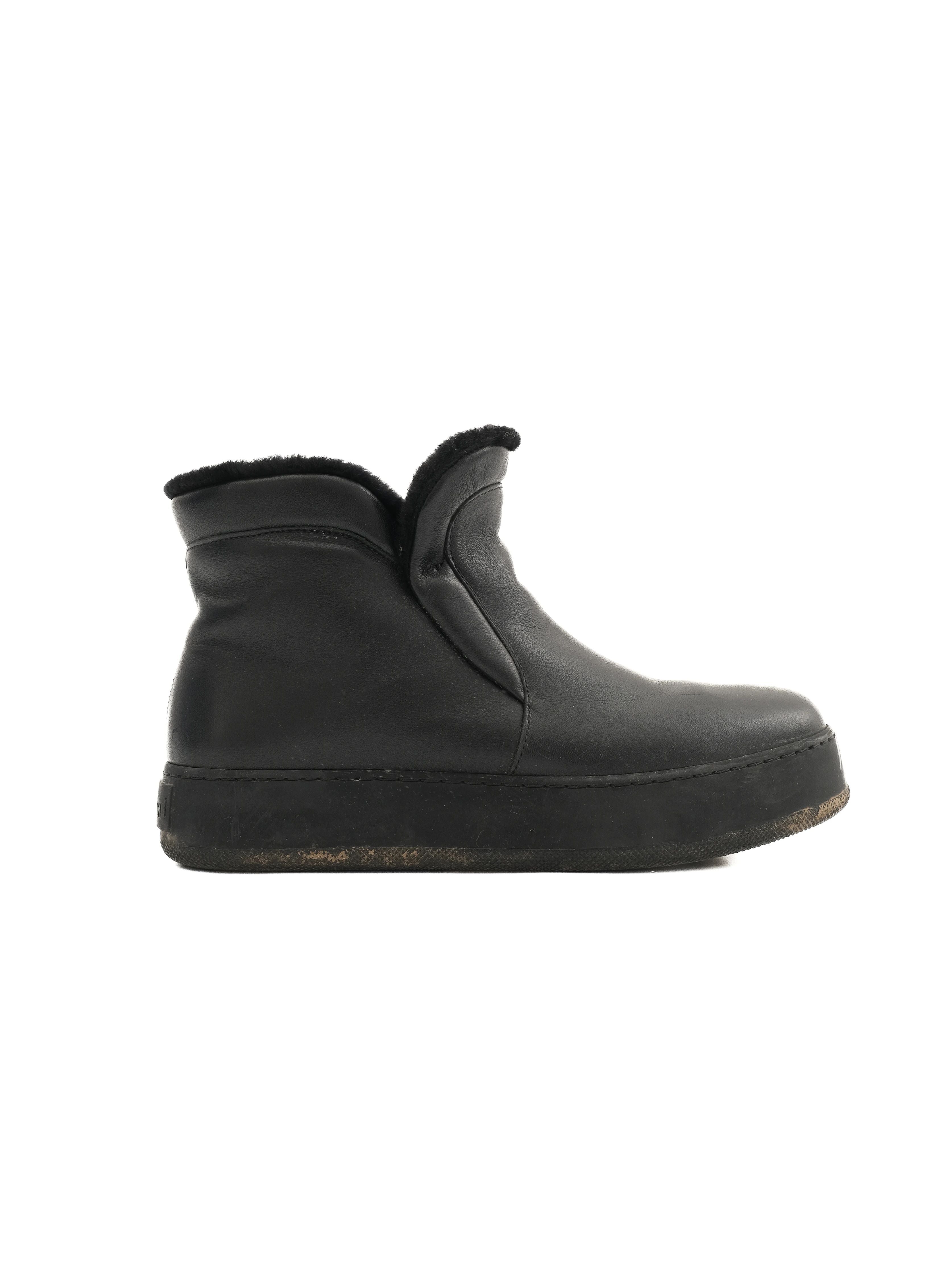 Excellent Max Mara Black Leather Ankle Boots Size 37