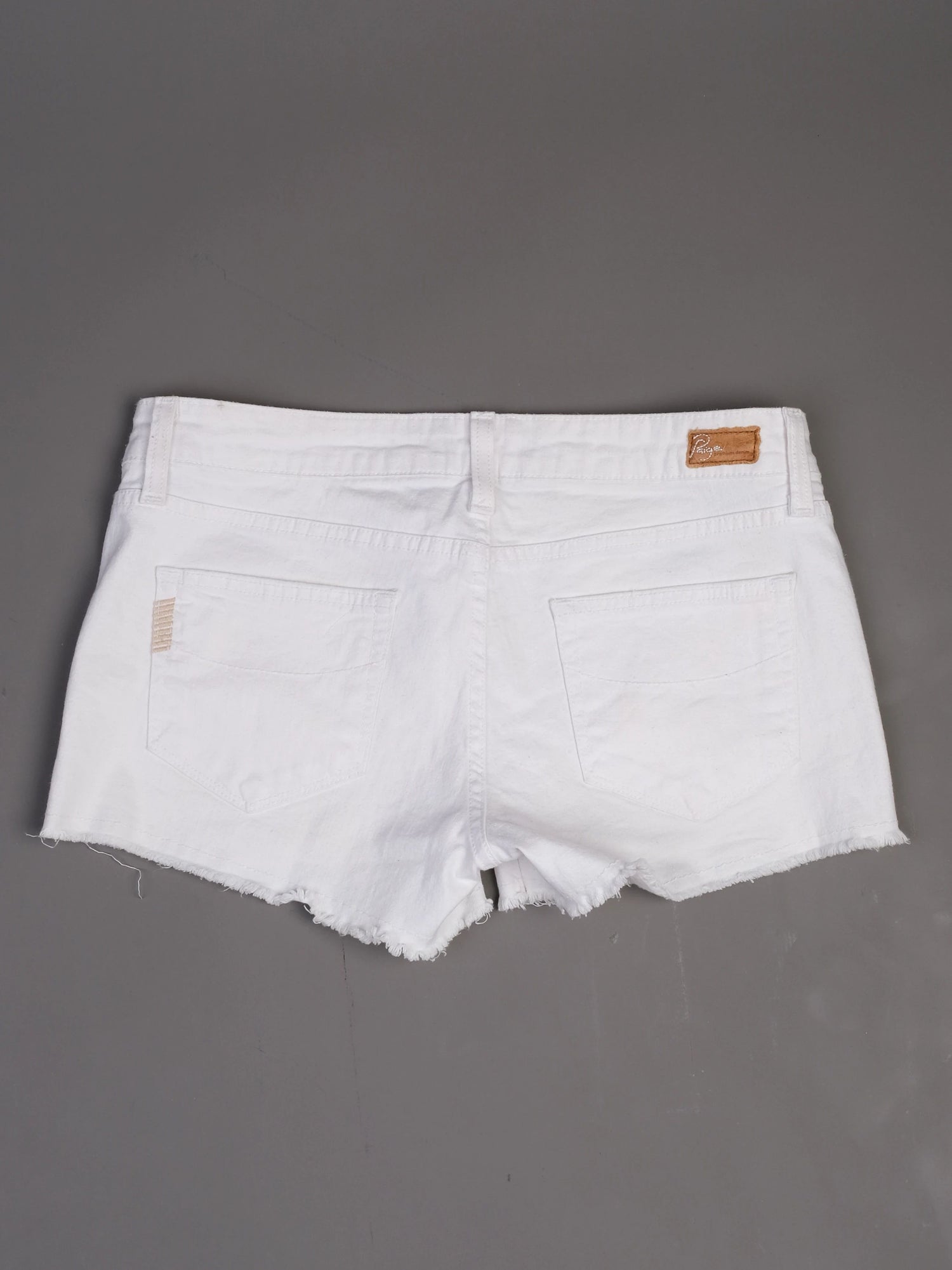 Excellent Paige White Denim Shorts Size M - Premium Quality