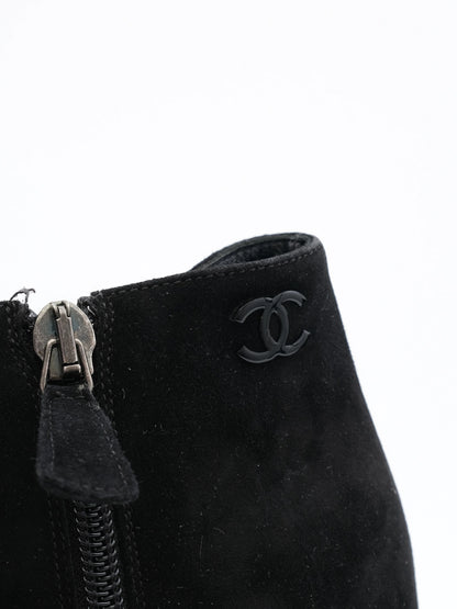 Excellent Chanel Black Leather High-Heeled Ankle Boots Size 38.5