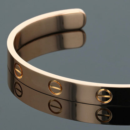 Cartier Love rose gold bracelet Size 17