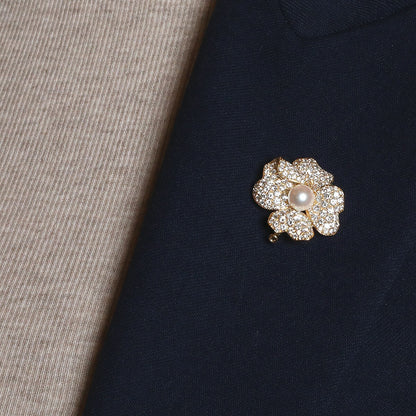 Cartier Pa•va cultured pearl, diamonds and gold brooch