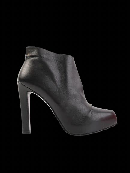 Excellent Roger Vivier Black Leather Ankle Boots Size 39