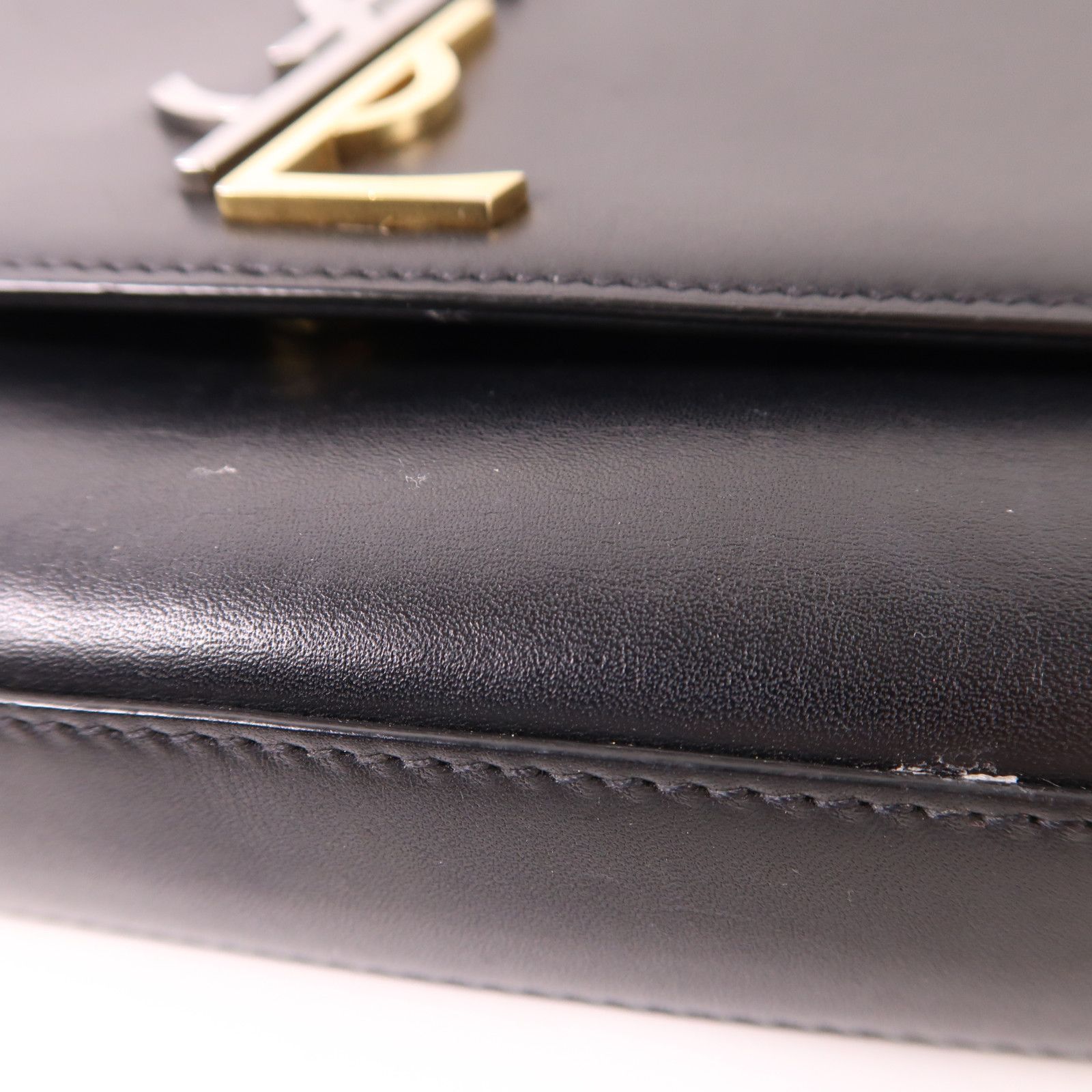 Saint Laurent Cowhide Leather Shoulder Bag Black Calfskin (cowhide) 470428