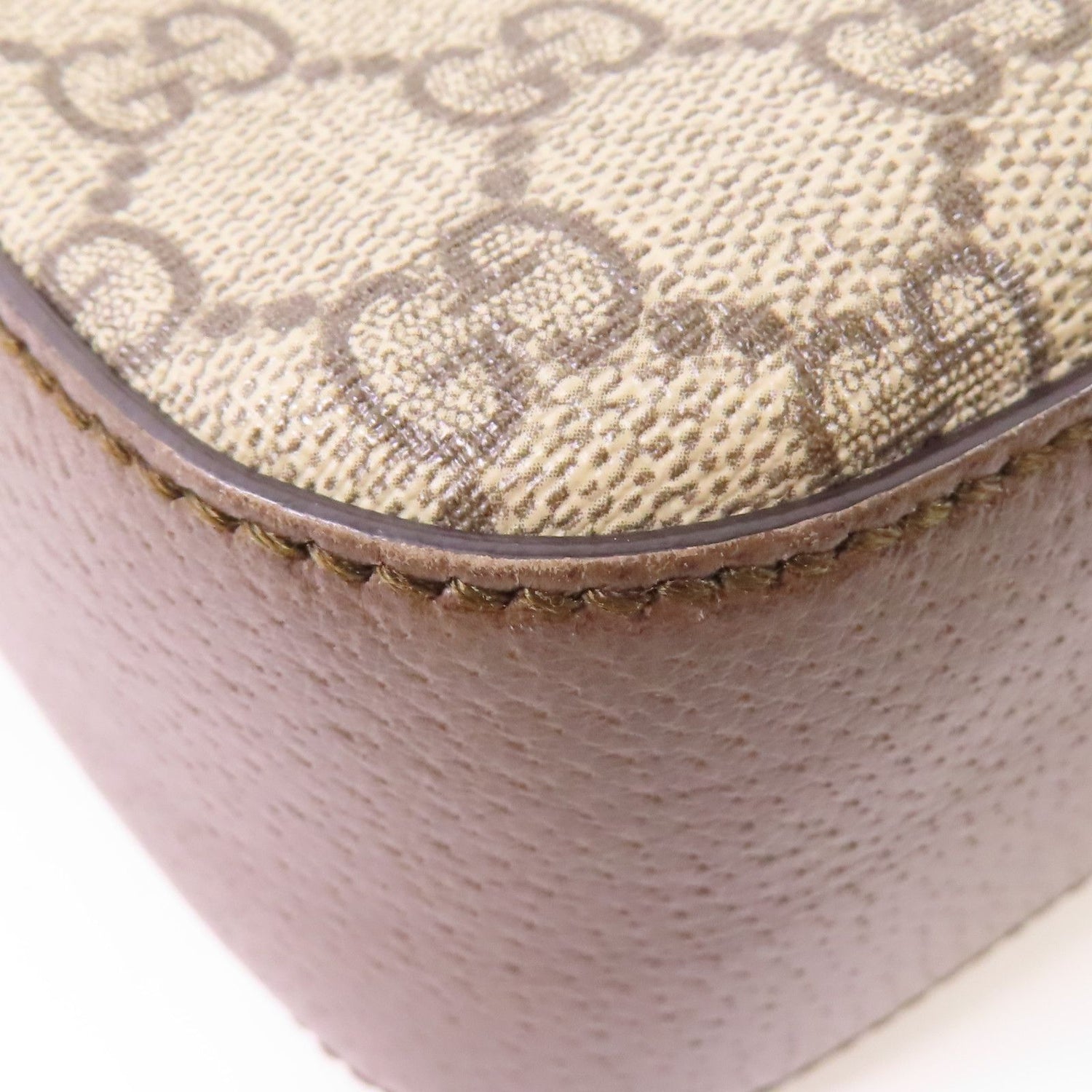 Gucci Neo Vintage Messenger, GG Supreme