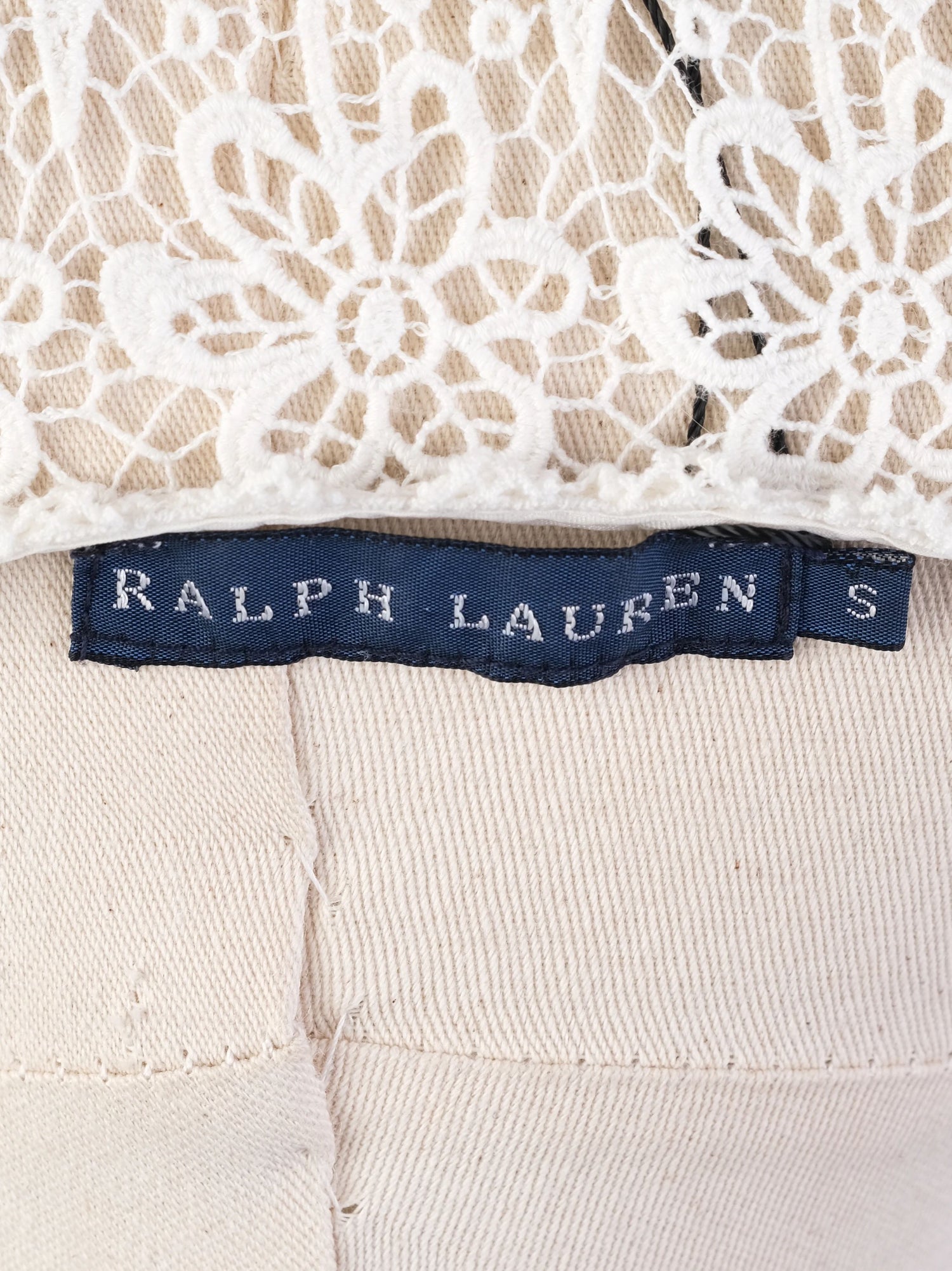 Excellent Ralph Lauren White Lace Top Size S Floral Design