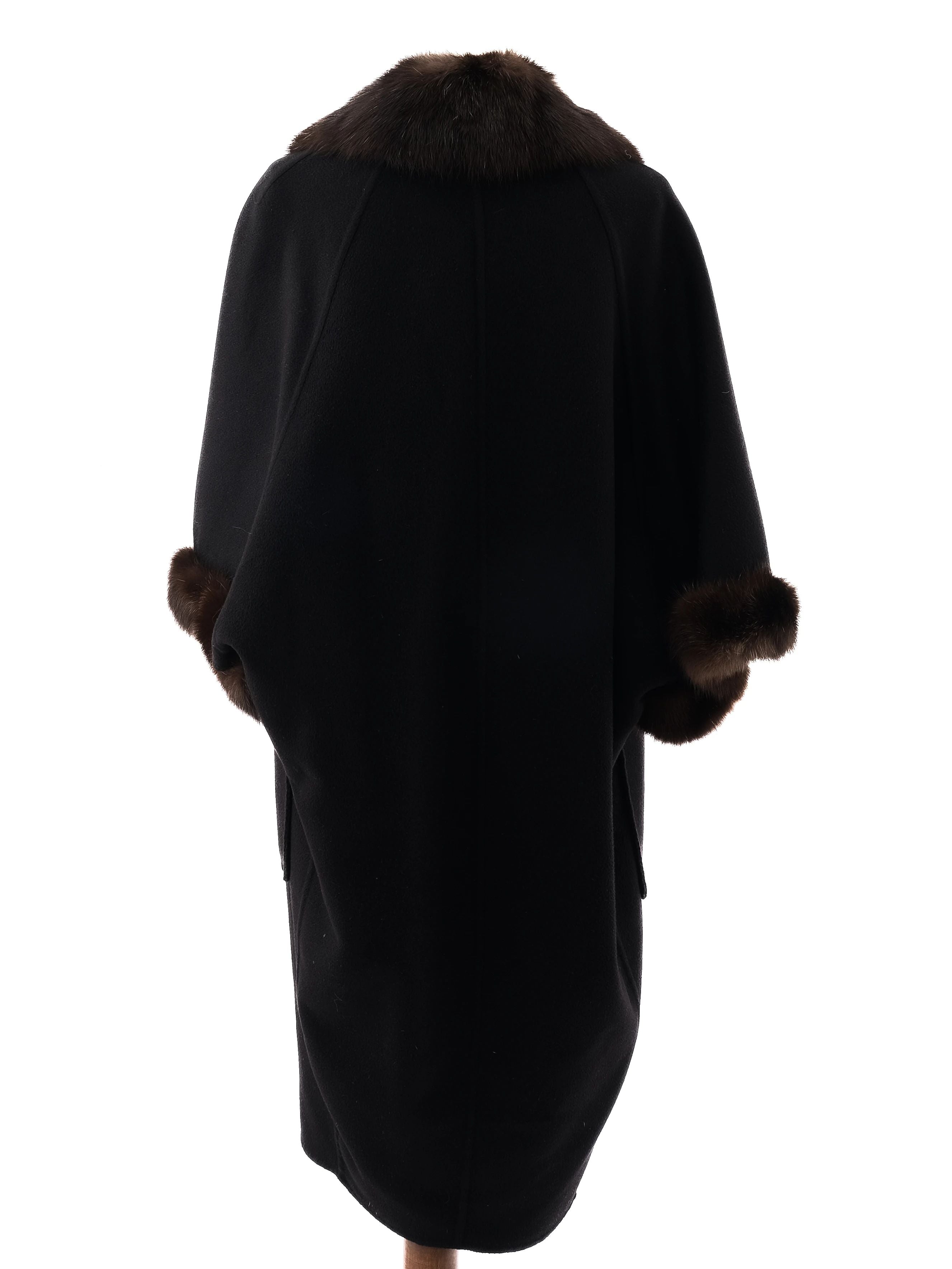 Perfect Loro Piana Black Cashmere Wool Coat with Fur Collar Size M