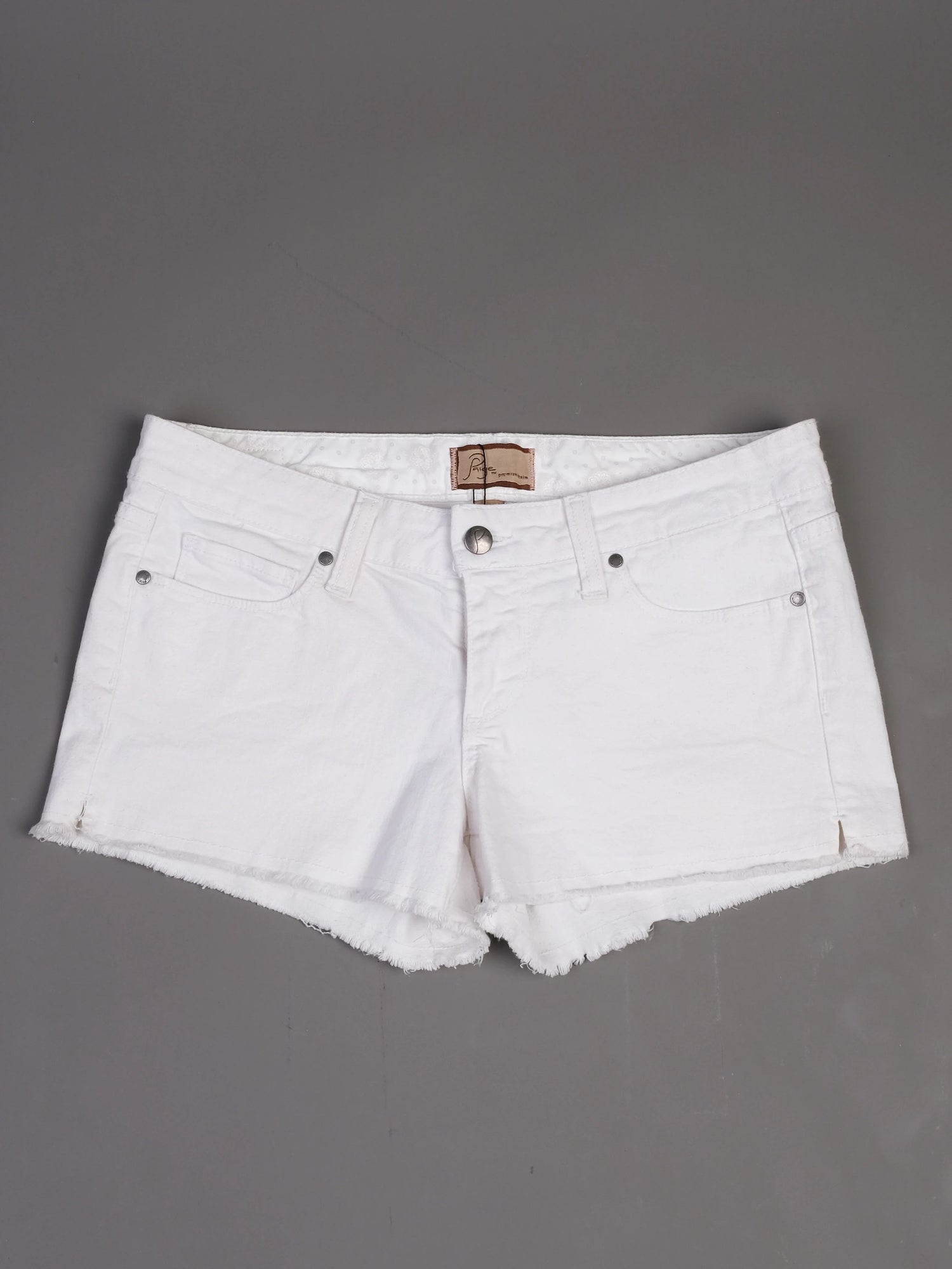 Excellent Paige White Denim Shorts Size M - Premium Quality