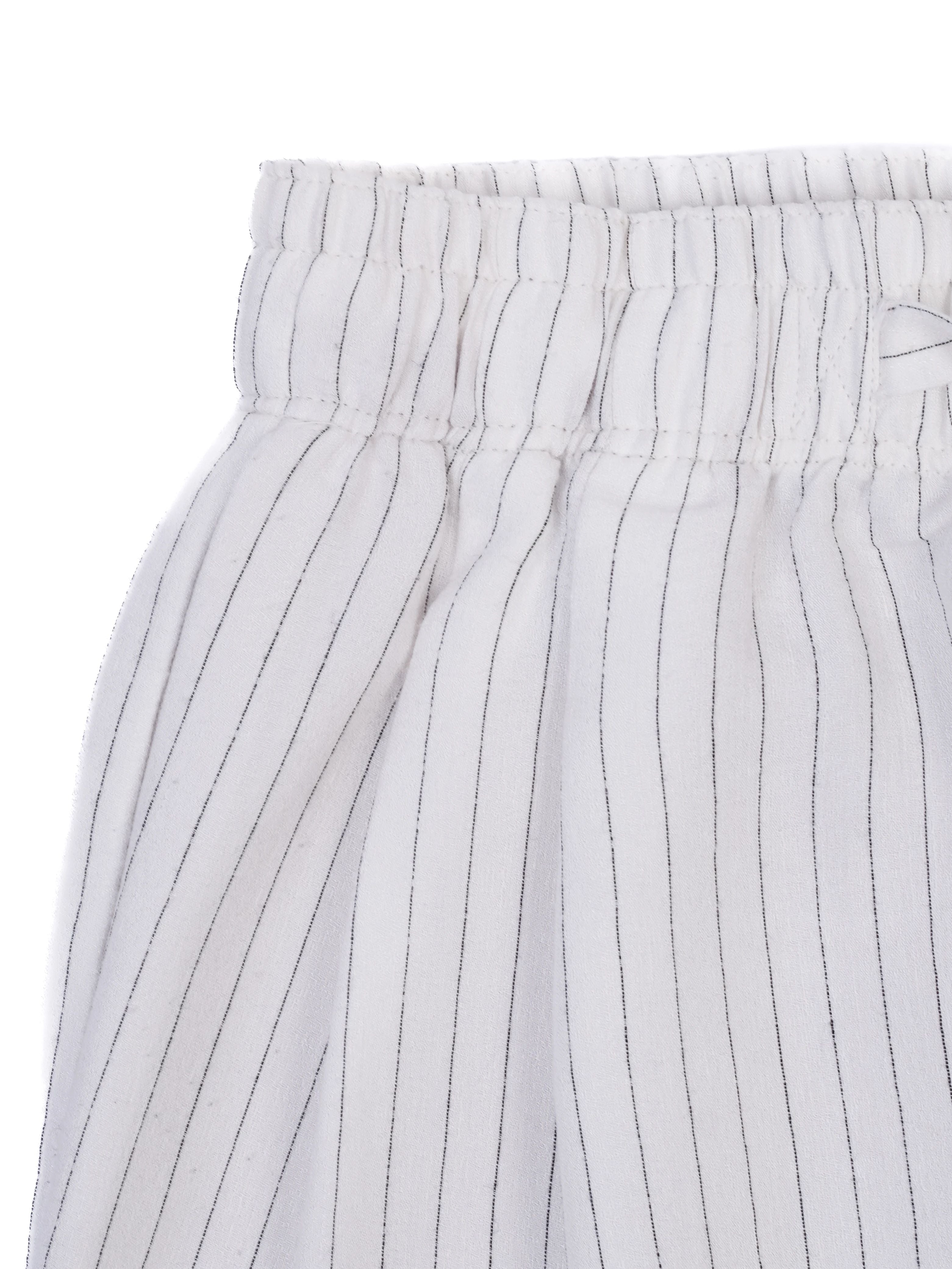 Excellent Vince White Pinstriped Pants XS Viscose Casual Wear