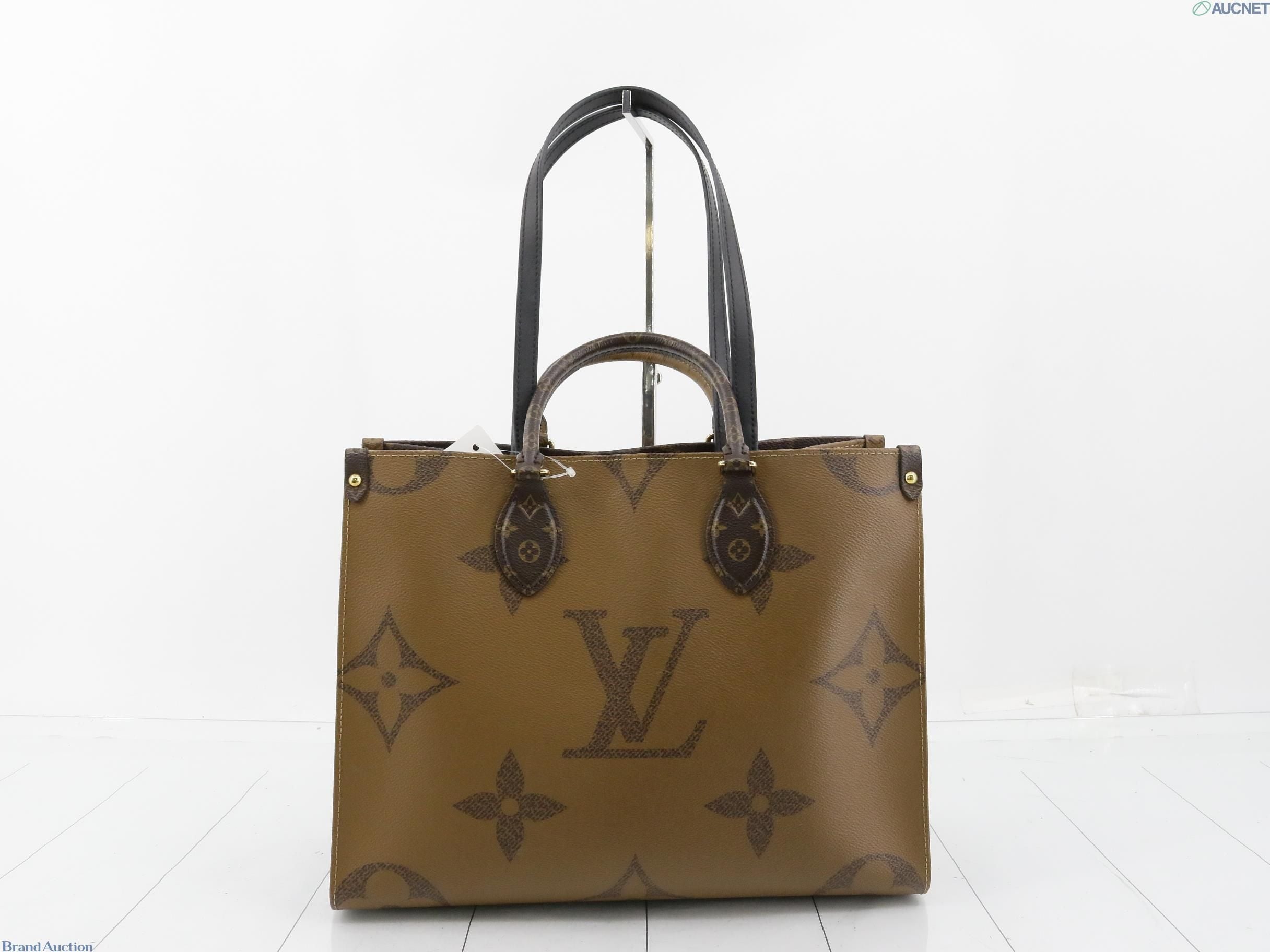 Louis Vuitton OnTheGo MM, Monogram Giant