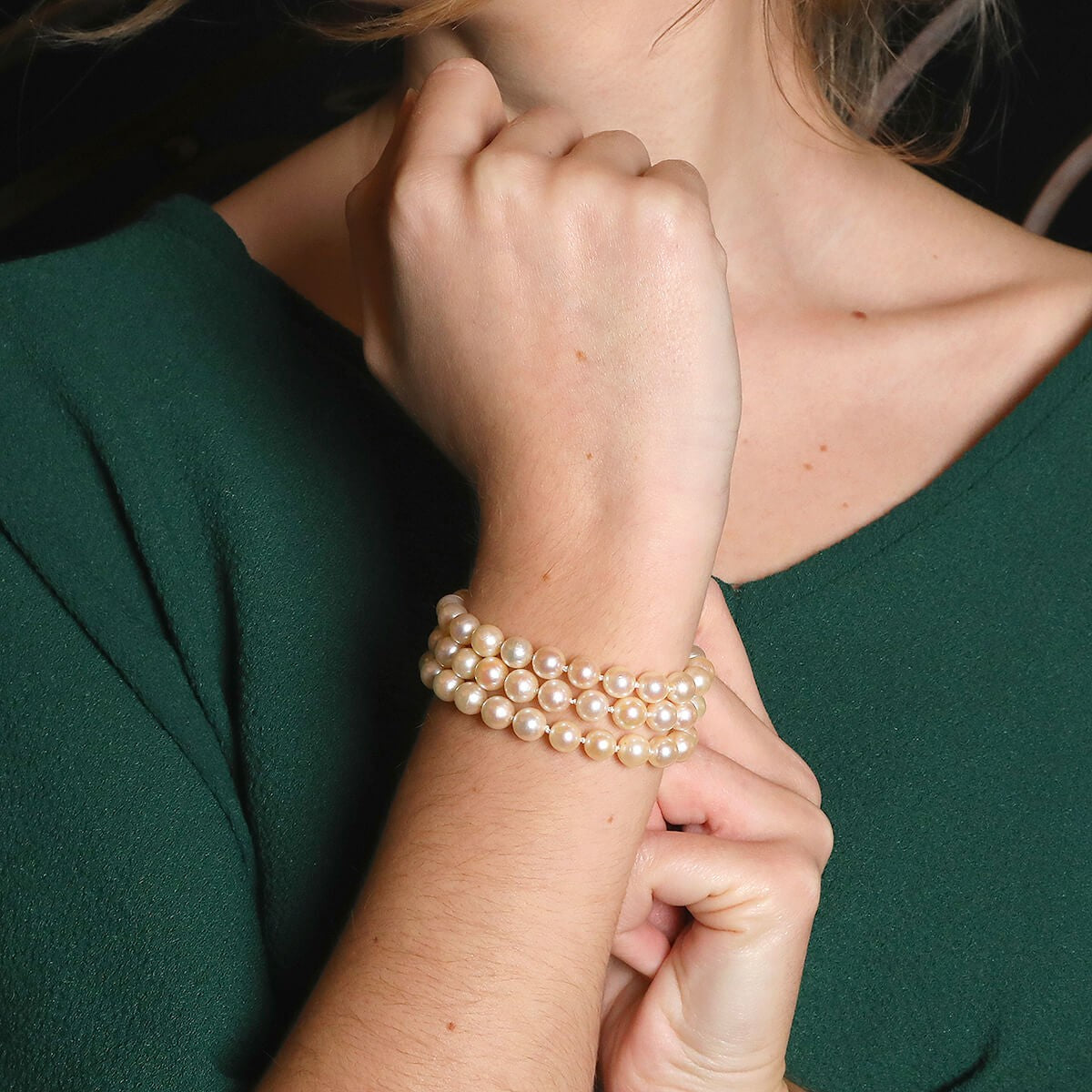 Cultured Pearls and gold bracelet