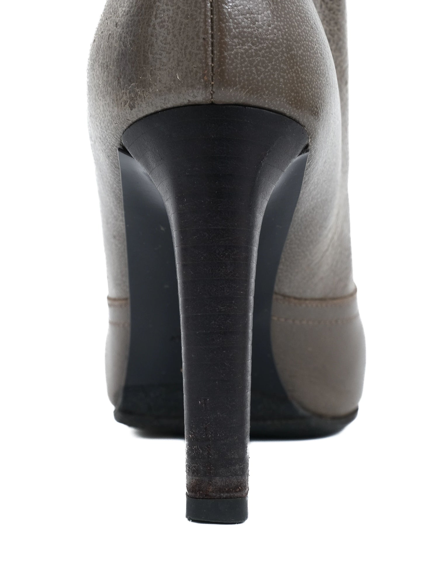 Excellent Giorgio Armani Gray Leather Knee-High Stiletto Boots Size 38.5