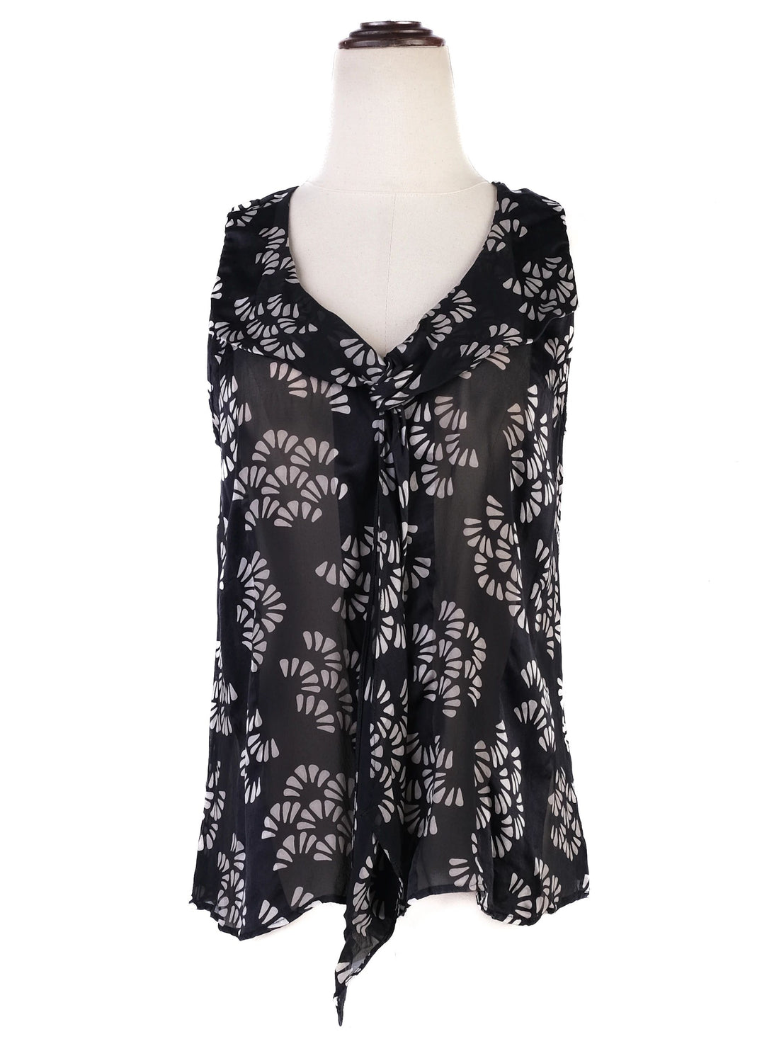 Excellent Giorgio Armani Black Silk Sleeveless Blouse Size S