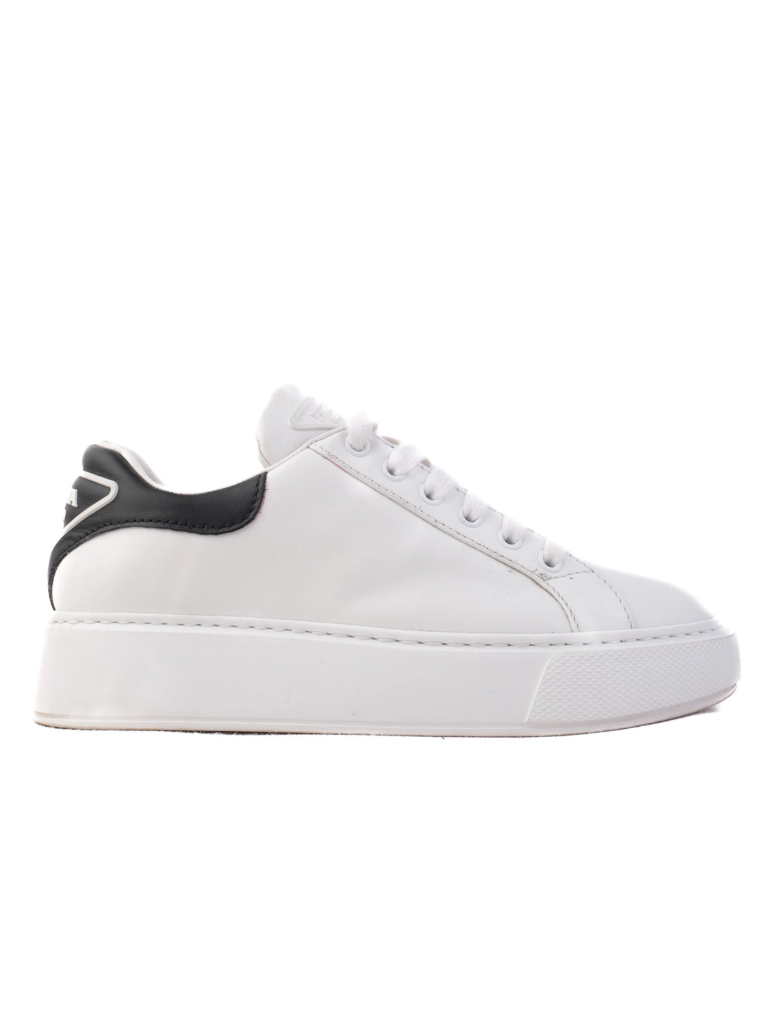 Excellent Prada White Leather Sneakers Size 37 with Black Accents