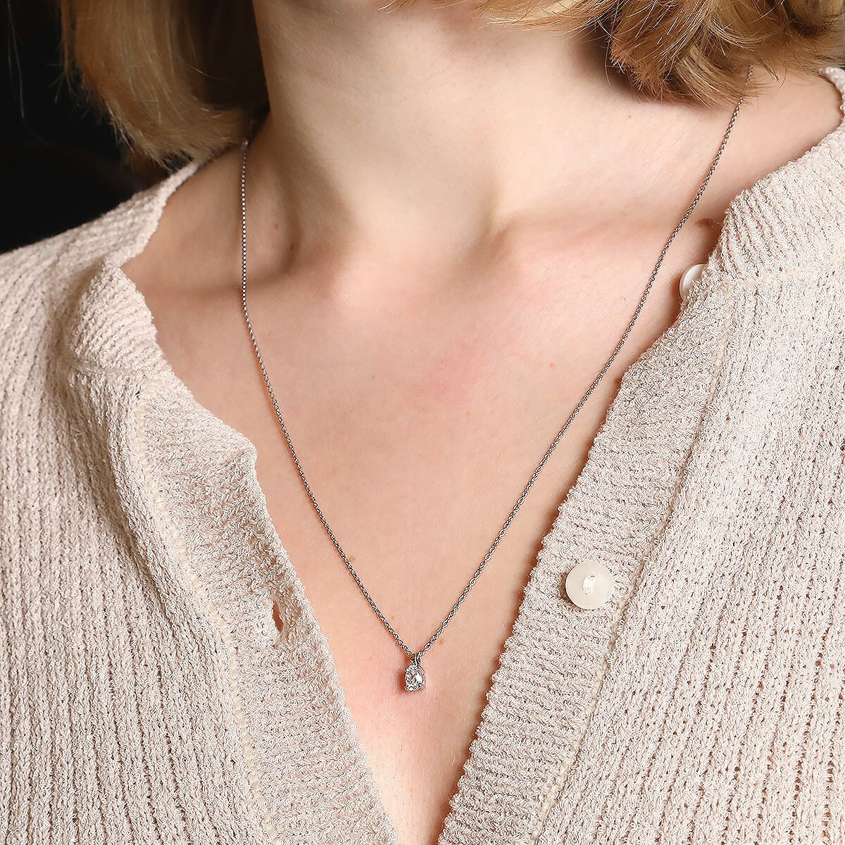 Diamond and gold necklace