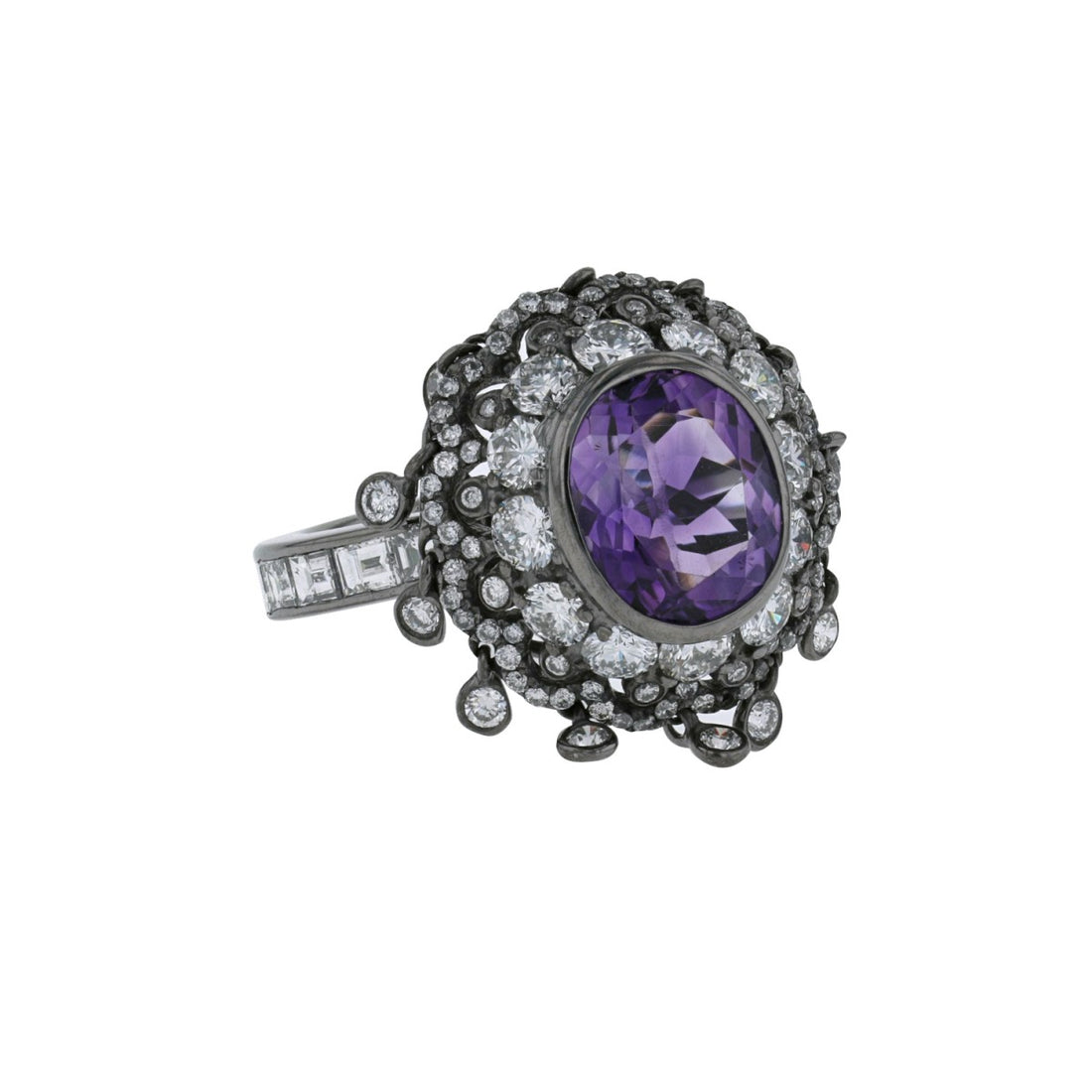 Diamonds, amethyst and gold ring
