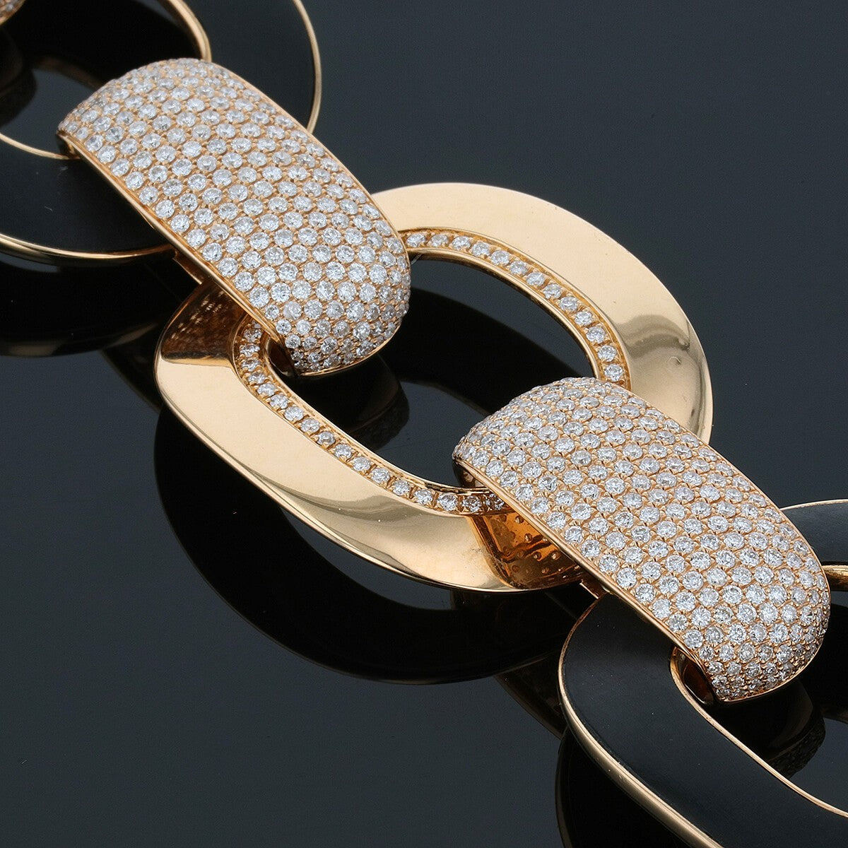 Diamonds, ebony and gold bracelet