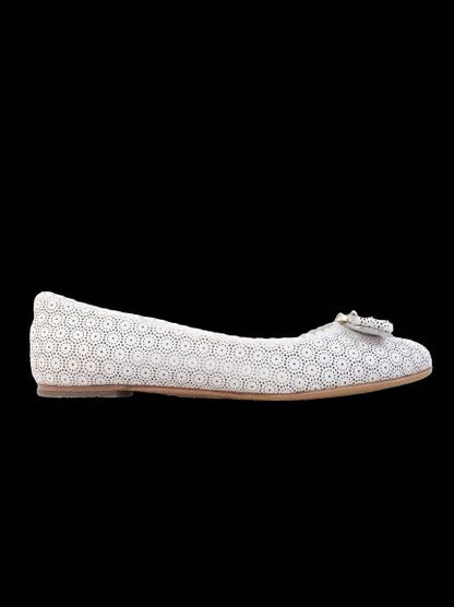 Excellent Salvatore Ferragamo White Leather Flats Size 36.5