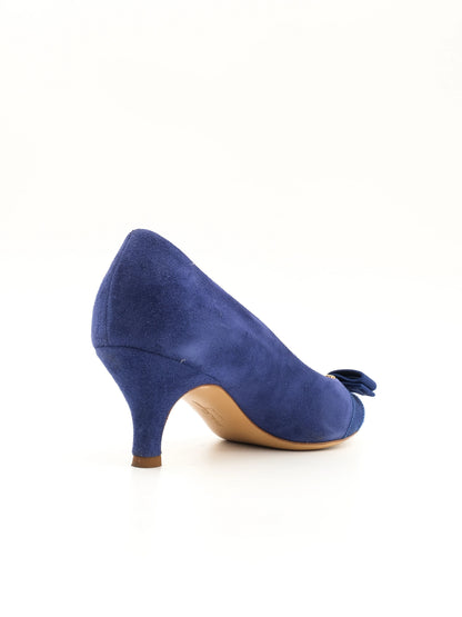 Excellent Salvatore Ferragamo Blue Genuine Suede Women&