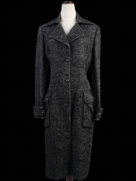 Excellent GF Ferre Gray Wool Coat Size S with Button-Up Front