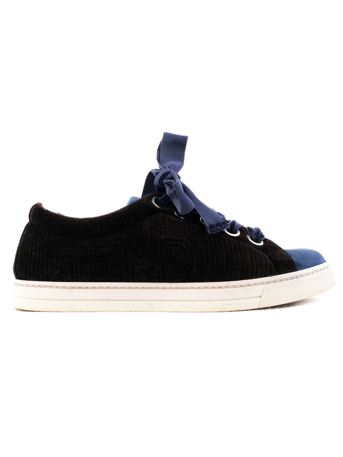 Excellent Fendi Black Fabric Sneakers Size 37 with Blue Accents