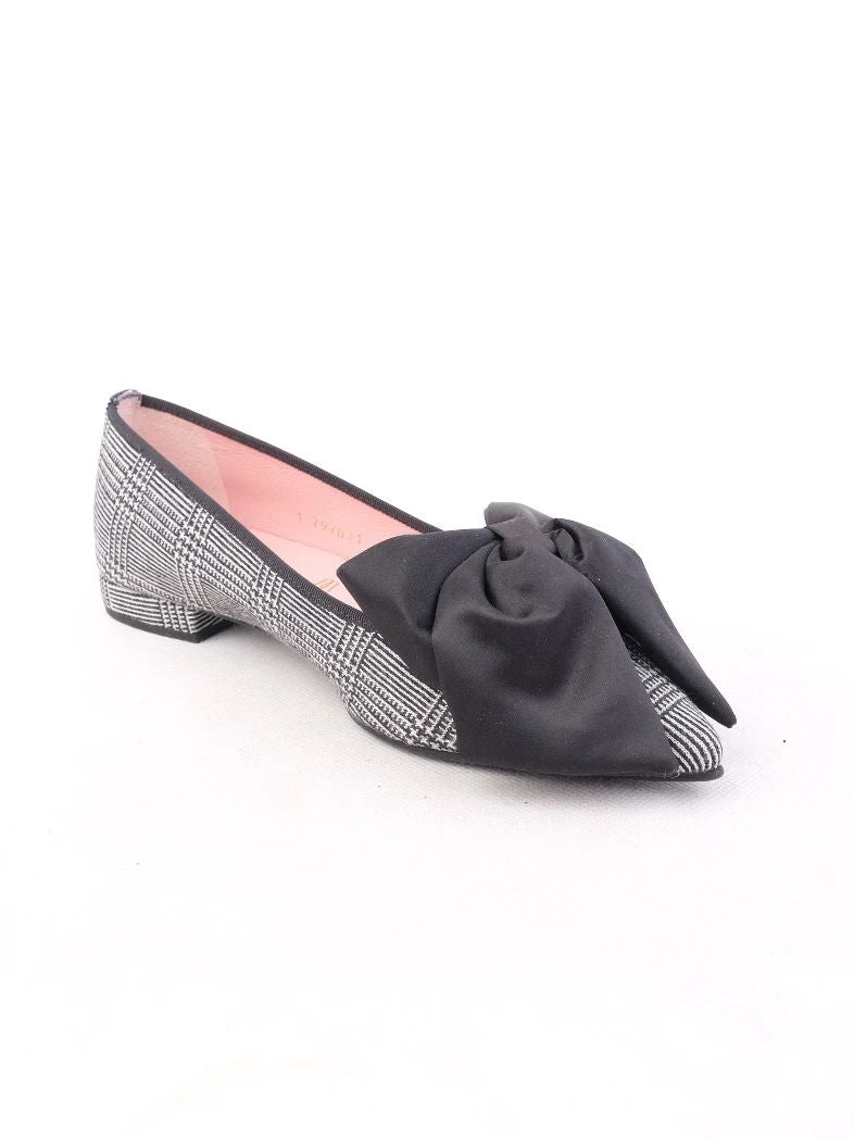 NEW Pretty Ballerinas Gray Fabric Flat Shoes Size 36 with Bow