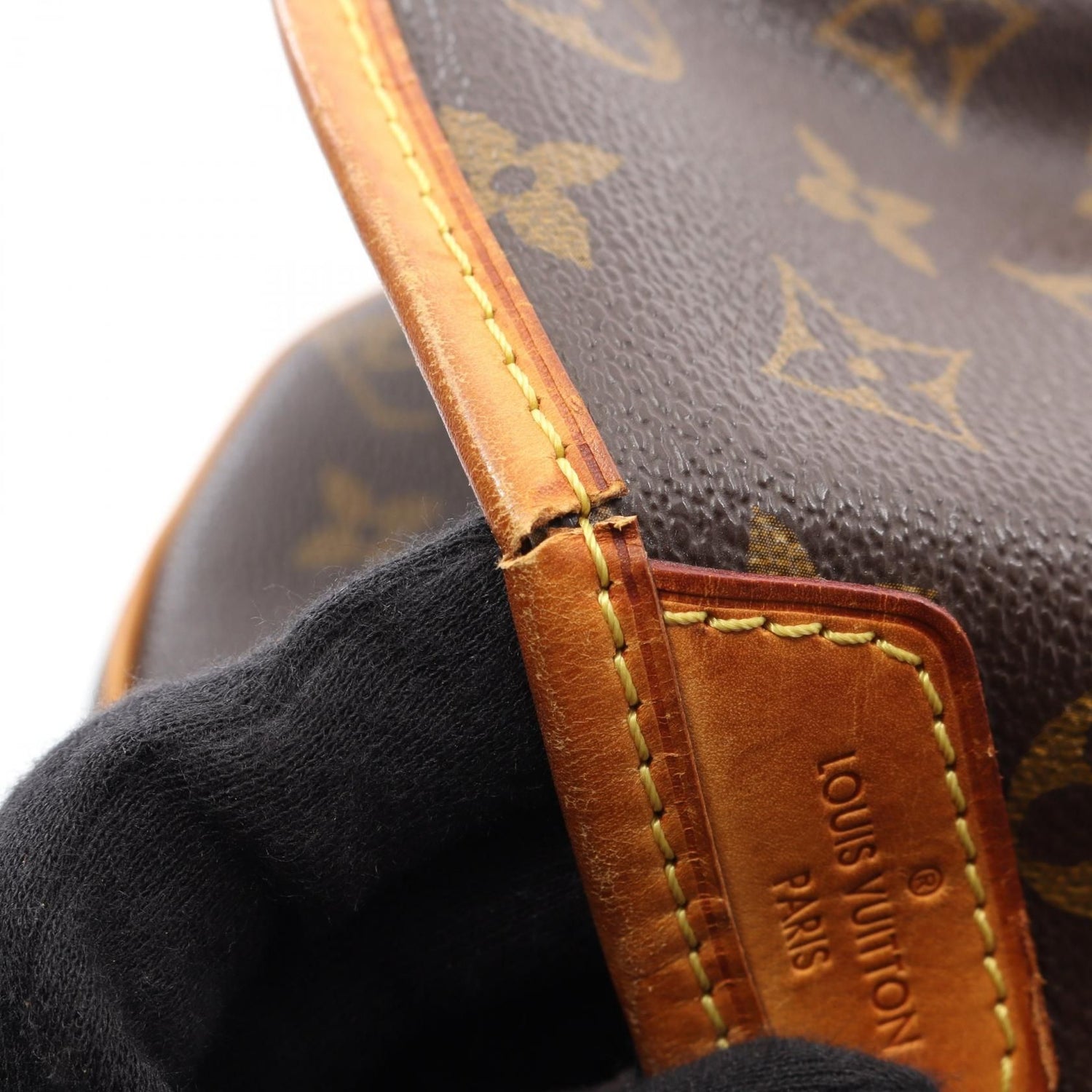 Louis Vuitton Menilmontant PM, Monogram