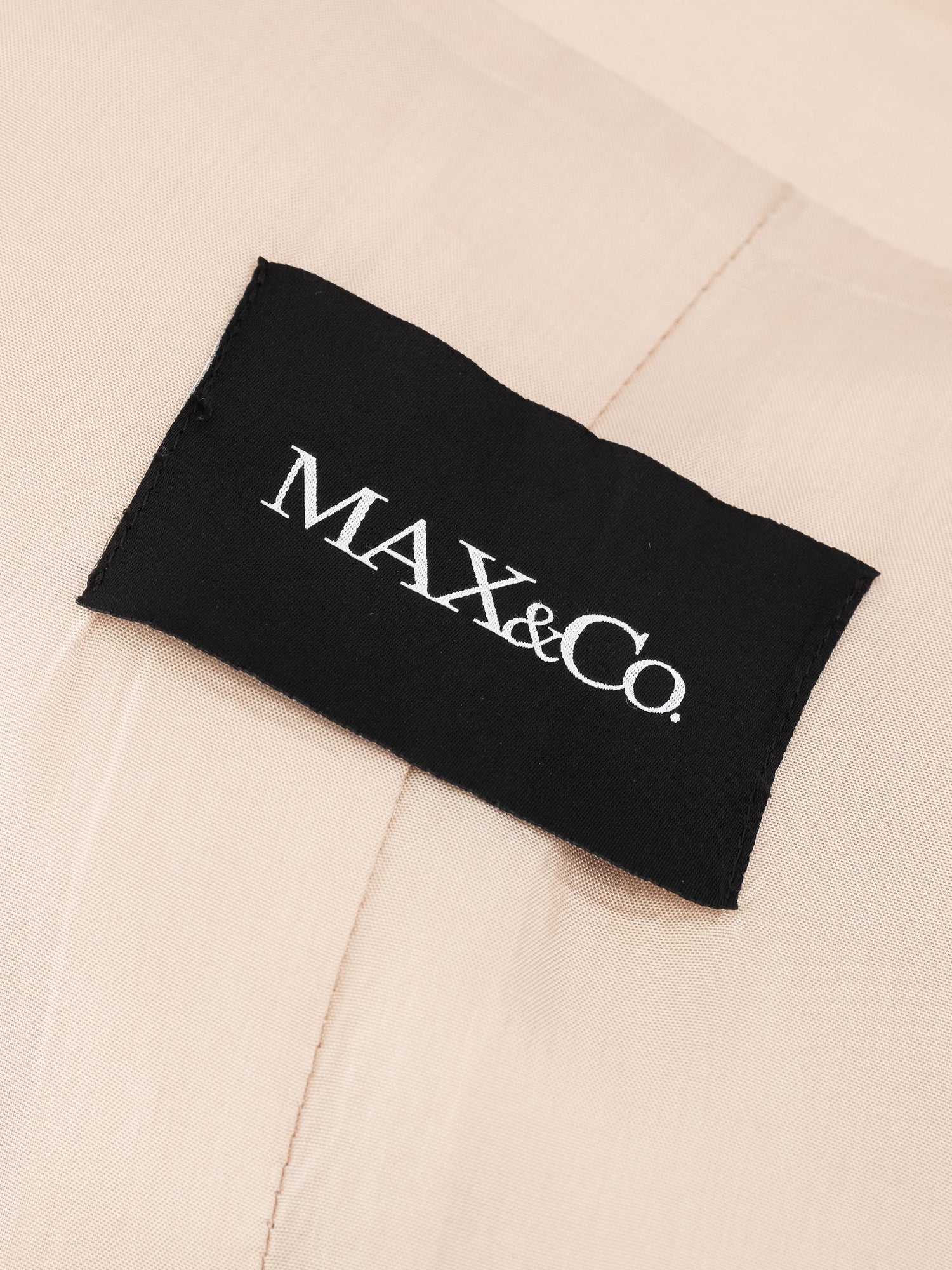 Excellent MaxCo Beige Short-Sleeved Cape Coat Size M