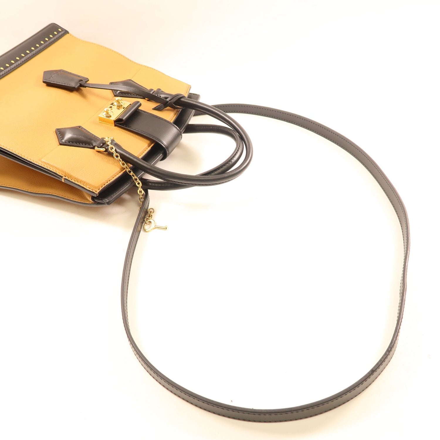 Louis Vuitton Cowhide Leather Studs Bicolor Hand-turn Shoulder Bag Beige Black Beige/black 2way Shoulder Bag M 51654