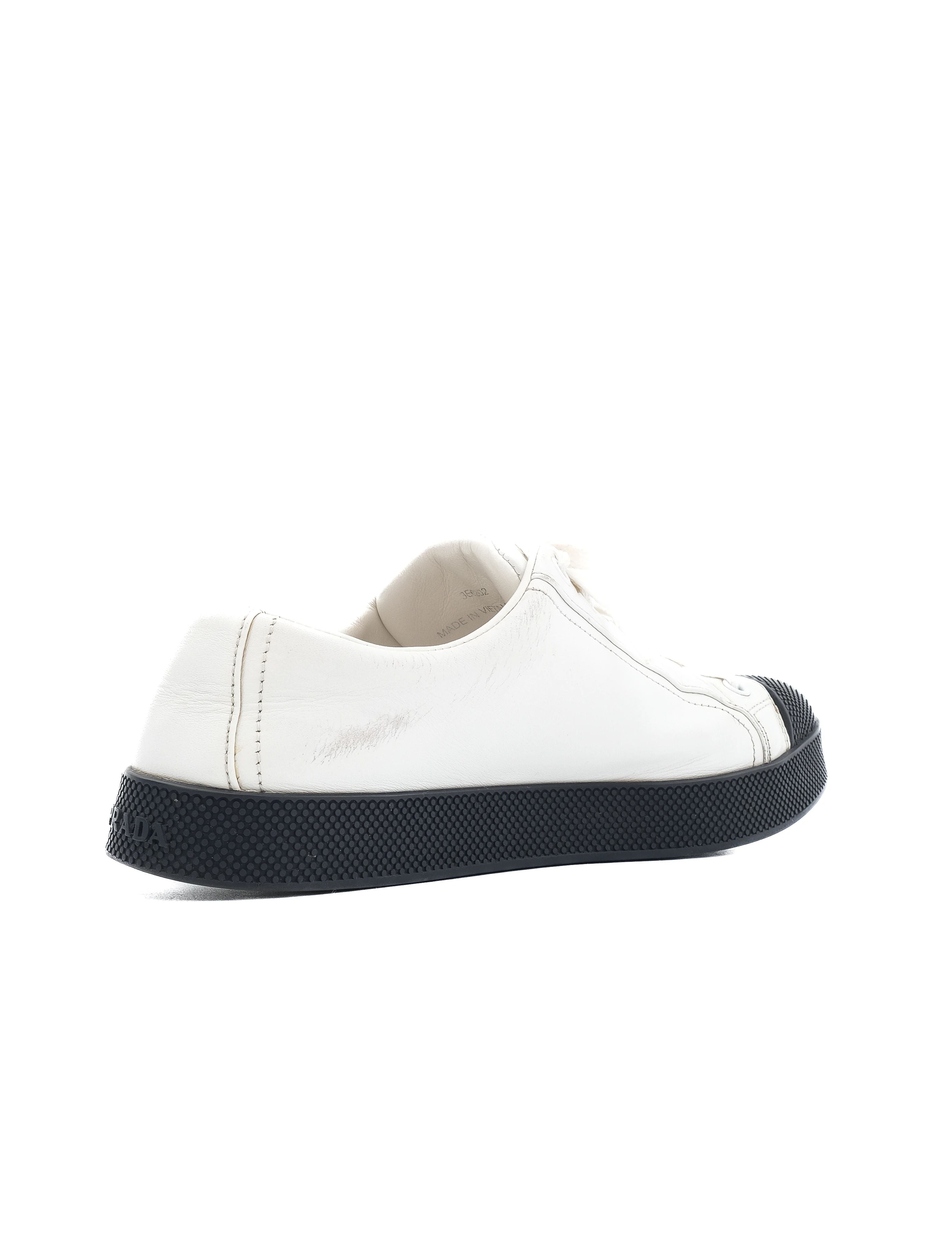 Average Condition Prada White Leather Sneakers Size 36